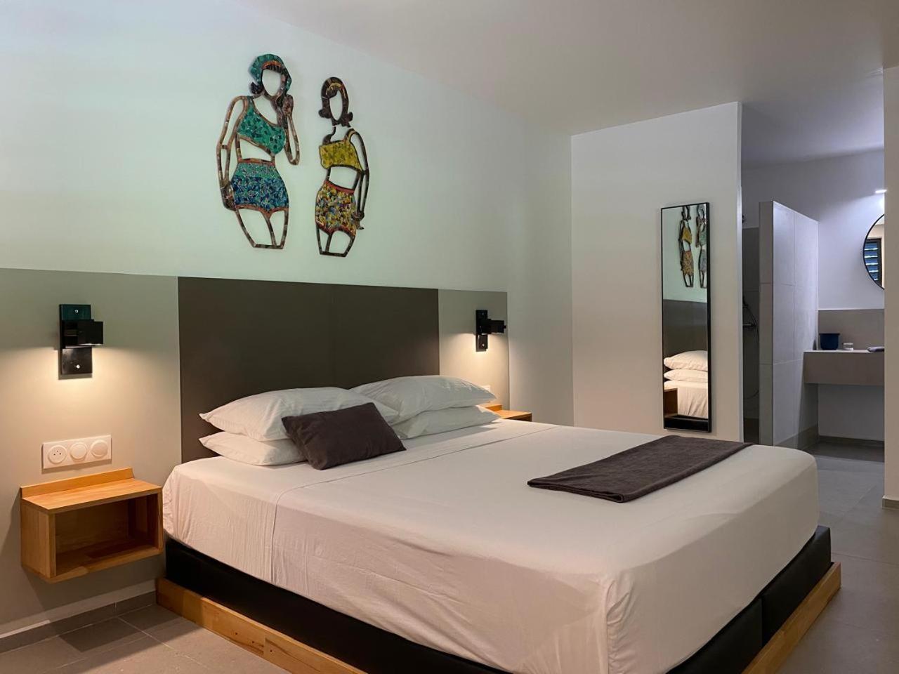 ديساي Hotel Lune De Miel المظهر الخارجي الصورة